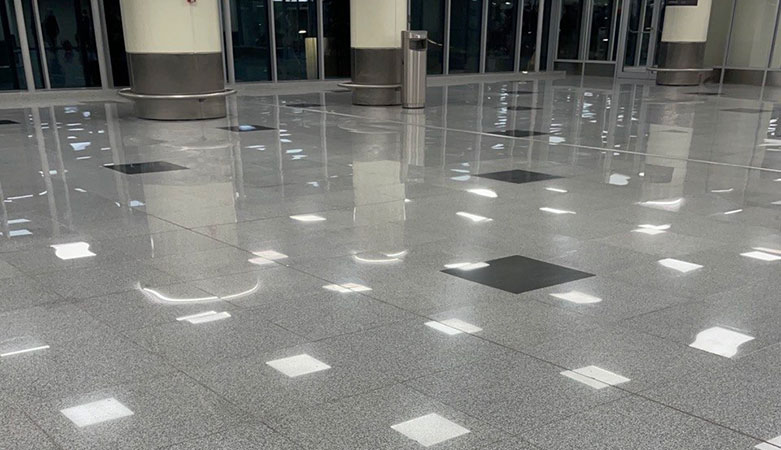 Гранит для пола и стен аэропорта Домодедово